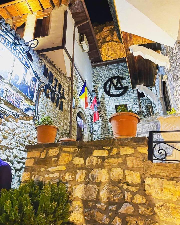 بيرات Guva Mangalem Hotel Restaurant المظهر الخارجي الصورة